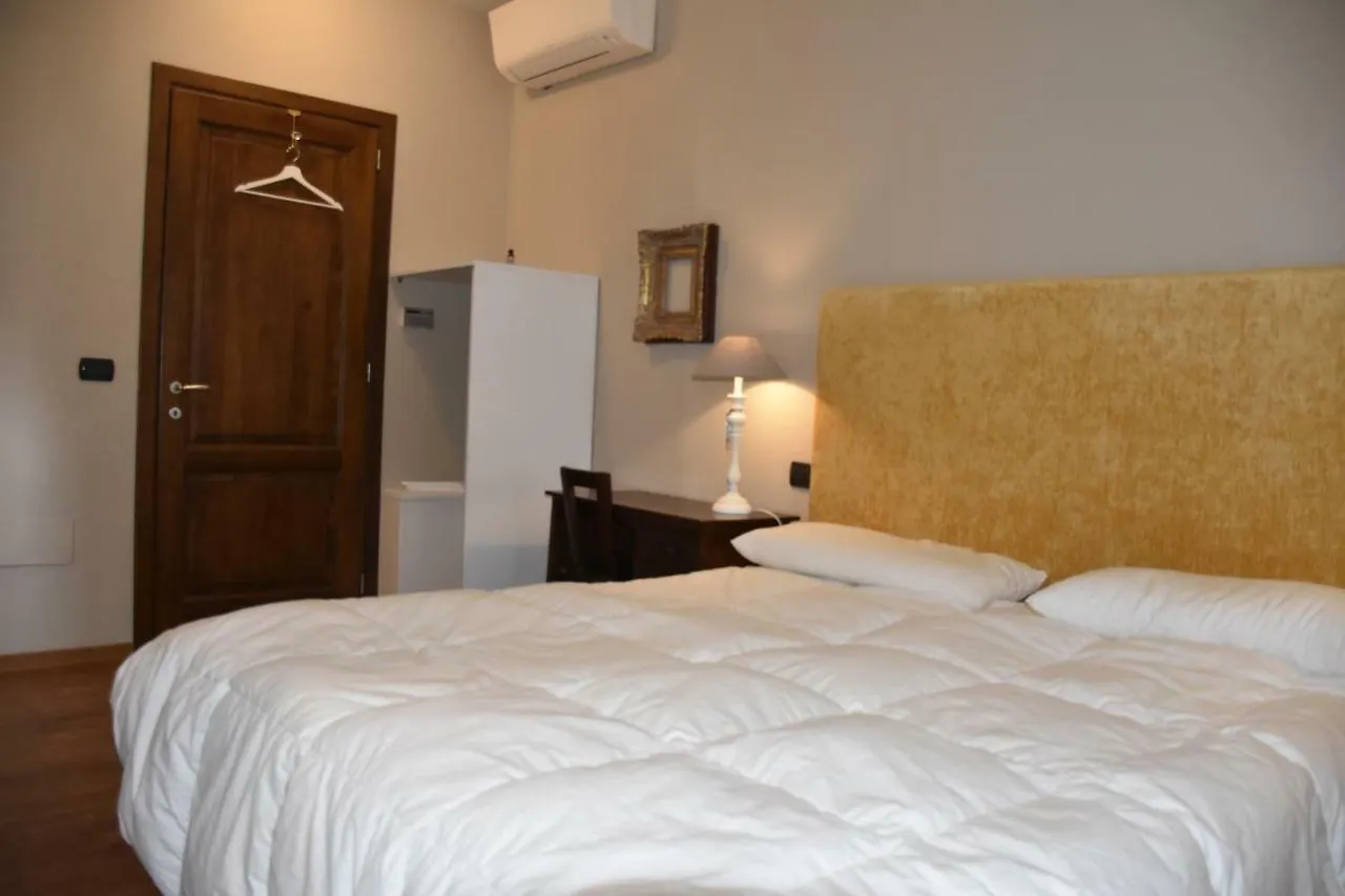 La Torre Rooms San Quirico d'Orcia 3*,  Italy